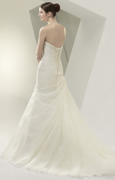 Beautiful by Enzoani | menyasszonyi ruha | esküvői ruha